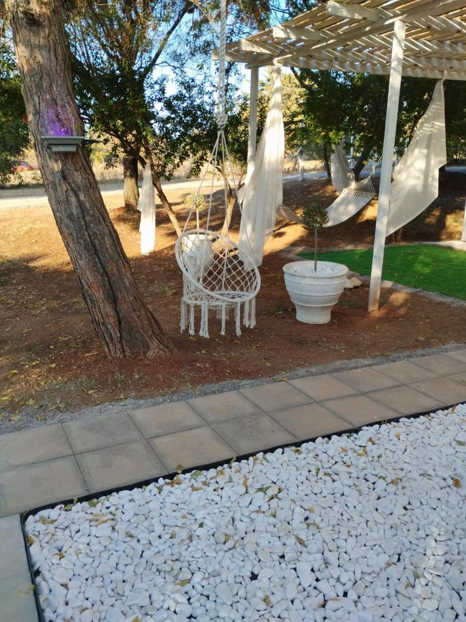 Black N' White Cozy Housegarden Alexandroupolis Exteriör bild